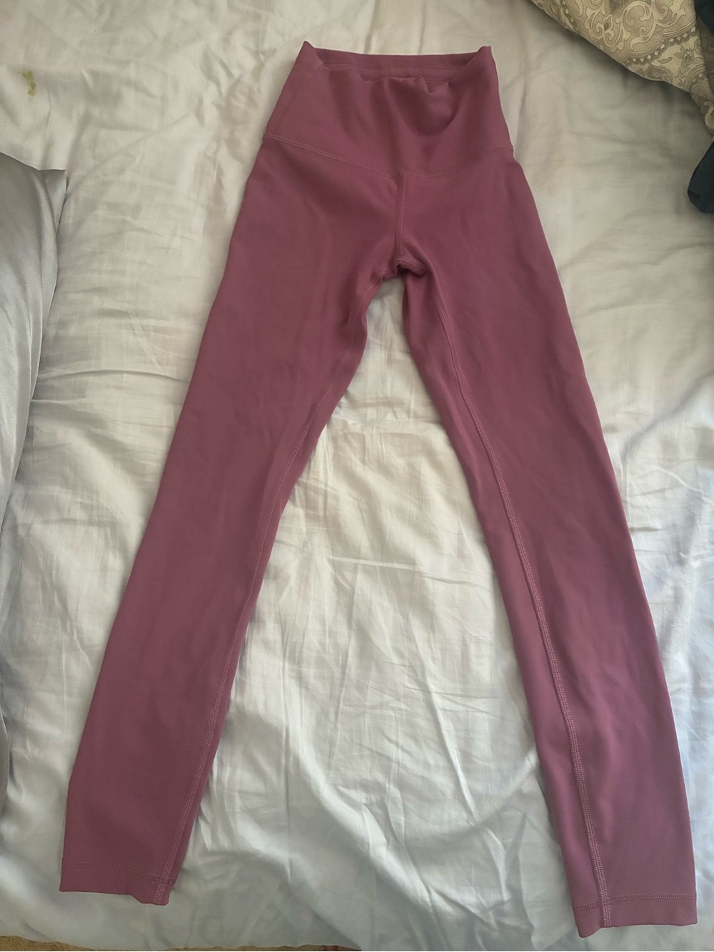 Lululemon Mauve High-Rise Leggings - Picture 2 of 4